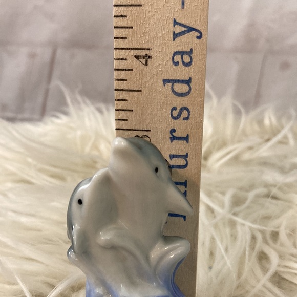 Direct connection industry Dolphin trinket box - Picture 8 of 9